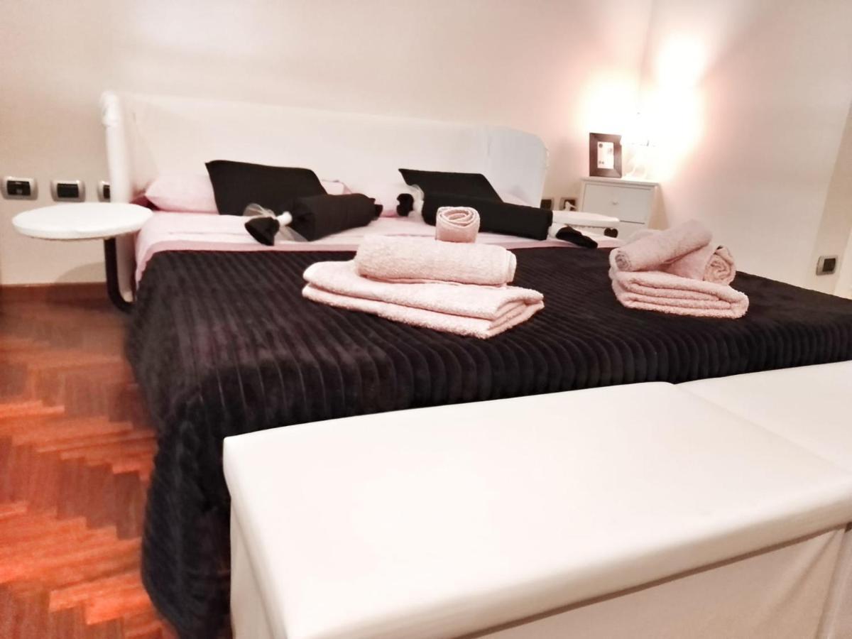 פירנצה Lovely Modern Apartment מראה חיצוני תמונה